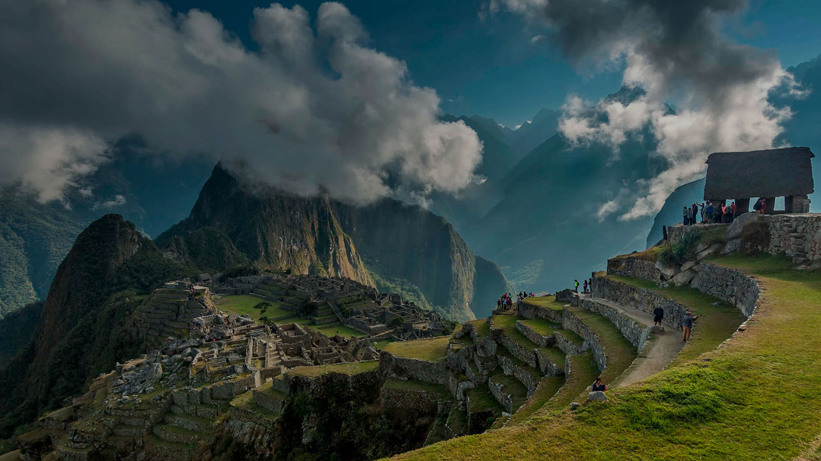 the short inca trail to machu picchu